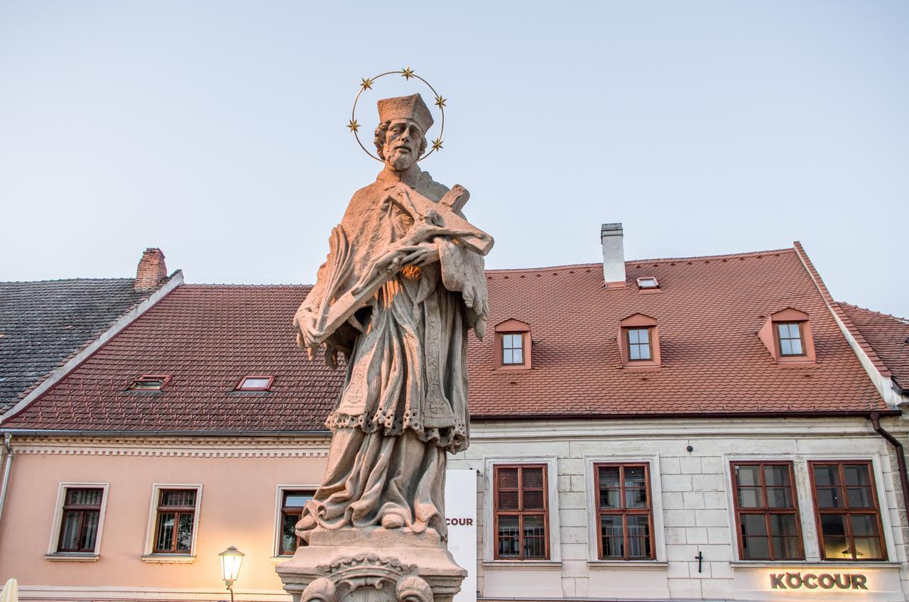 Hotel Kocour Třebíč Eksteriør billede